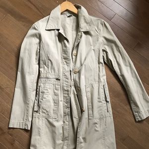 Beige lightweight Trench